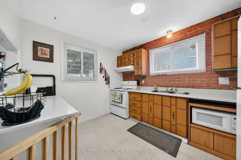 34 Enfield Crescent Brantford ON N3P 1B2