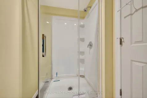 34 Enfield Crescent Brantford ON N3P 1B2