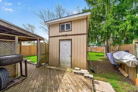 34 Enfield Crescent Brantford ON N3P 1B2
