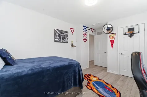 27 Gibbs Way Centre Wellington ON N1M 0G7