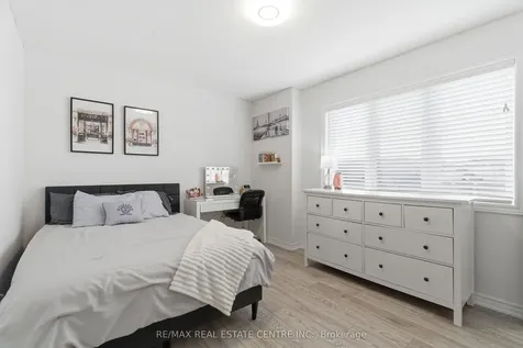 27 Gibbs Way Centre Wellington ON N1M 0G7