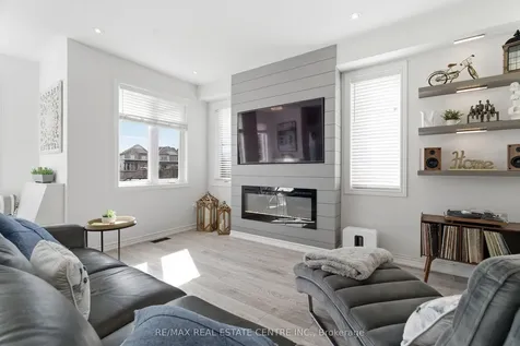 27 Gibbs Way Centre Wellington ON N1M 0G7