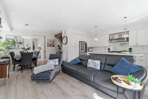 27 Gibbs Way Centre Wellington ON N1M 0G7