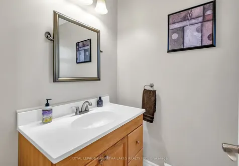 328 Cedar Glen Road Kawartha Lakes ON K0M 1L0