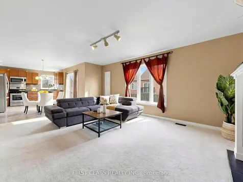 11 Diamond Court Hamilton ON L9C 7V5