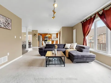 11 Diamond Court Hamilton ON L9C 7V5