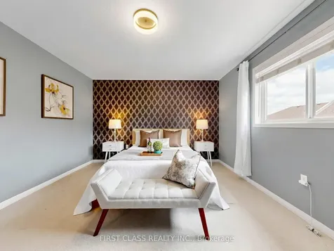 11 Diamond Court Hamilton ON L9C 7V5