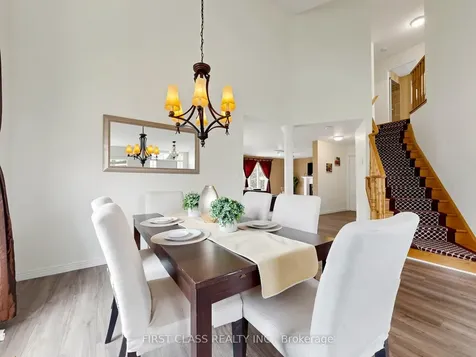 11 Diamond Court Hamilton ON L9C 7V5