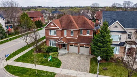 169 Falconridge Drive Kitchener ON N2K 4J9