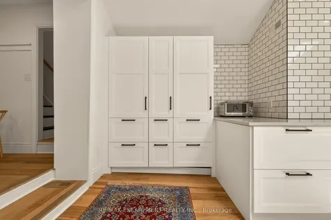 32 Magill Street Hamilton ON L8R 2Y5