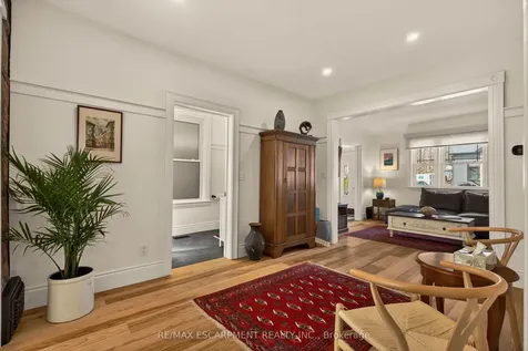 32 Magill Street Hamilton ON L8R 2Y5