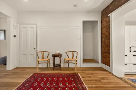 32 Magill Street Hamilton ON L8R 2Y5