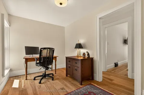 32 Magill Street Hamilton ON L8R 2Y5