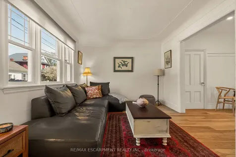 32 Magill Street Hamilton ON L8R 2Y5