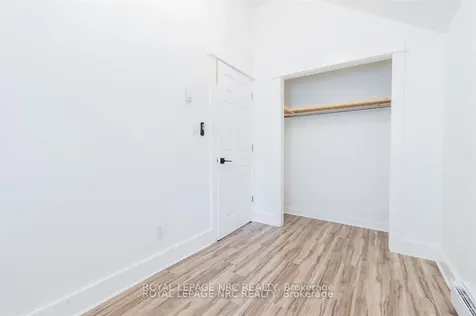 387 Elmwood Avenue Fort Erie ON L0S 1B0