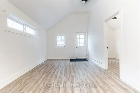 387 Elmwood Avenue Fort Erie ON L0S 1B0