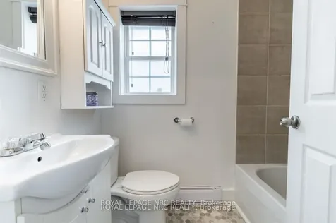 387 Elmwood Avenue Fort Erie ON L0S 1B0