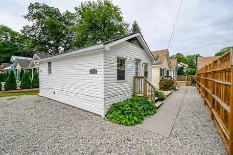 387 Elmwood Avenue Fort Erie ON L0S 1B0