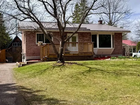 1052 Evansville Drive West Nipissing ON P2B 2K4