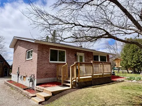 1052 Evansville Drive West Nipissing ON P2B 2K4