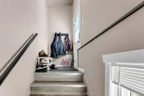 158 Lakeview Avenue Kingston ON K7M 3T7