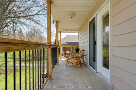 158 Lakeview Avenue Kingston ON K7M 3T7