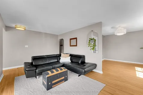 158 Lakeview Avenue Kingston ON K7M 3T7