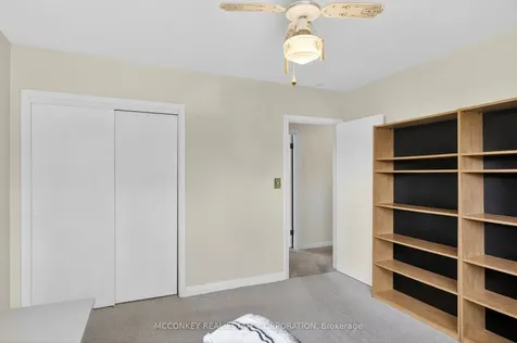 834 Crowley Crescent Peterborough ON K9J 6P7