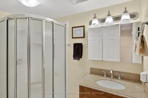 834 Crowley Crescent Peterborough ON K9J 6P7