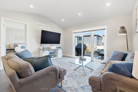 21 Lehtinen Crescent Belleville ON K8P 5G3