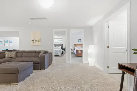 21 Lehtinen Crescent Belleville ON K8P 5G3