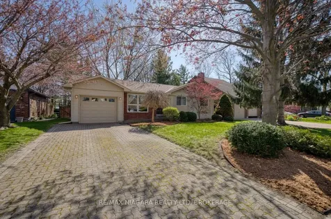 15 Oak Drive Niagara-on-the-lake ON L0S 1J0