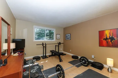 15 Oak Drive Niagara-on-the-lake ON L0S 1J0