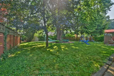 15 Oak Drive Niagara-on-the-lake ON L0S 1J0