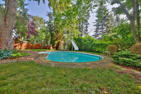 15 Oak Drive Niagara-on-the-lake ON L0S 1J0