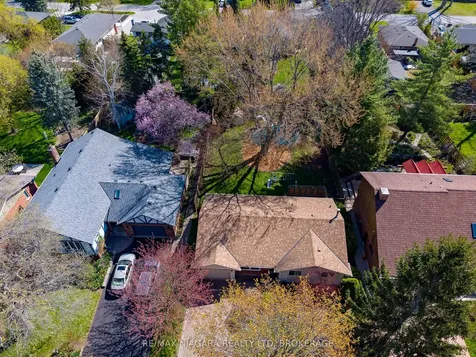 15 Oak Drive Niagara-on-the-lake ON L0S 1J0