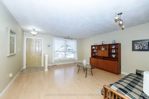 15 Oak Drive Niagara-on-the-lake ON L0S 1J0