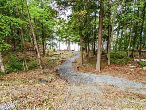 91 Tolpts Road The Archipelago ON P2A 0B7
