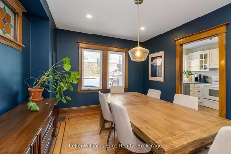 37 Wexford Avenue S Hamilton ON L8K 2N5