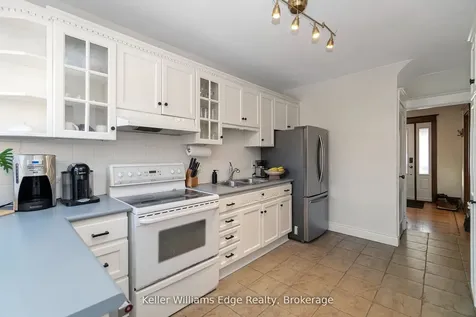 37 Wexford Avenue S Hamilton ON L8K 2N5