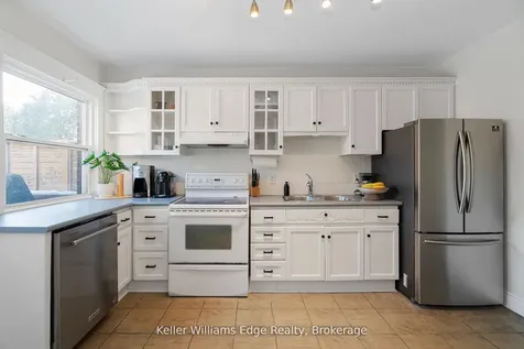 37 Wexford Avenue S Hamilton ON L8K 2N5