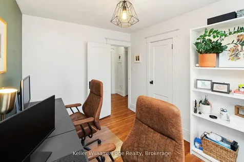 37 Wexford Avenue S Hamilton ON L8K 2N5
