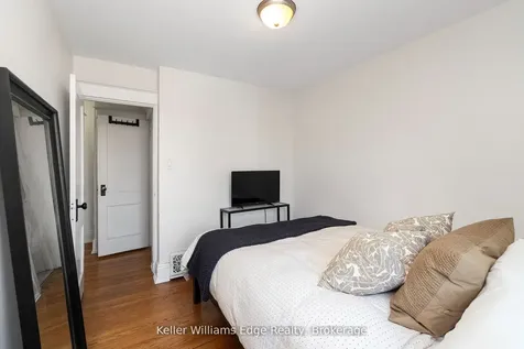 37 Wexford Avenue S Hamilton ON L8K 2N5