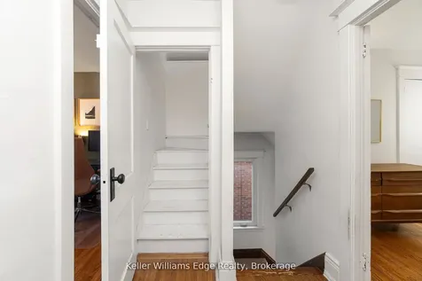37 Wexford Avenue S Hamilton ON L8K 2N5