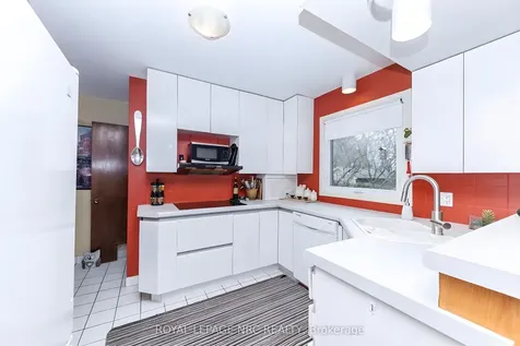 16 Rosemore Road St. Catharines ON L2S 1A8