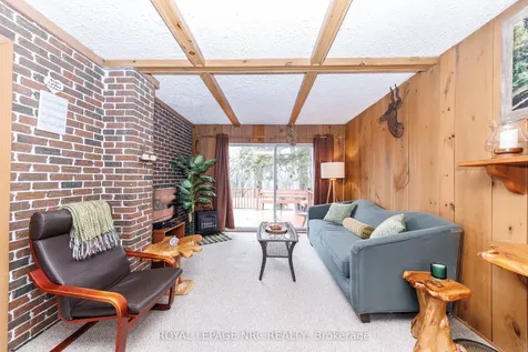 16 Rosemore Road St. Catharines ON L2S 1A8