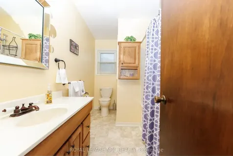 16 Rosemore Road St. Catharines ON L2S 1A8