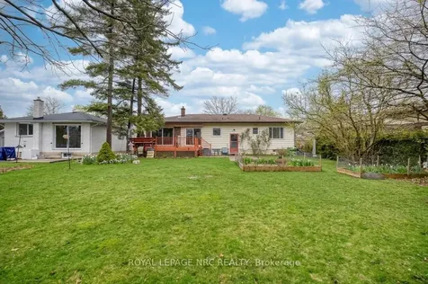 16 Rosemore Road St. Catharines ON L2S 1A8
