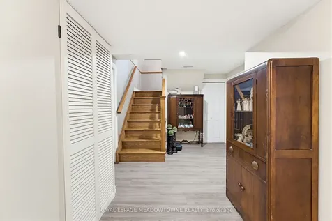 296 Progreston Road Hamilton ON L0R 1H1
