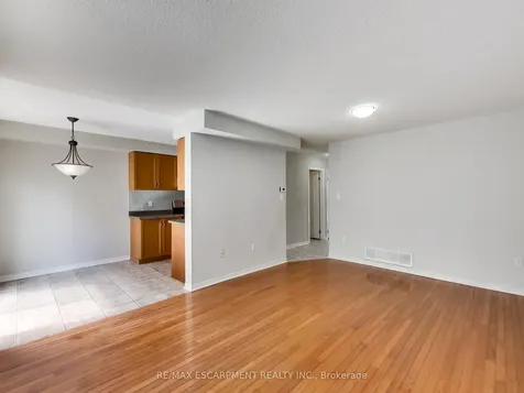 104 Frances Avenue Hamilton ON L8E 5X3